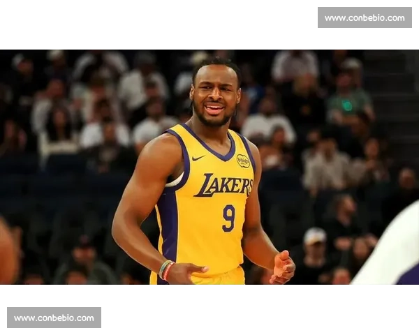 布朗尼特训强化投篮空间能力 剑指夏季联赛首战状元对决 布朗尼特训强化投篮空间能力 剑指夏季联赛首战状元对决