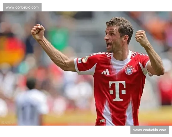 自由身穆勒仍随拜仁训练!官方确认传奇为加盟美职联保持状态 自由身穆勒仍随拜仁训练!官方确认传奇为加盟美职联保持状态