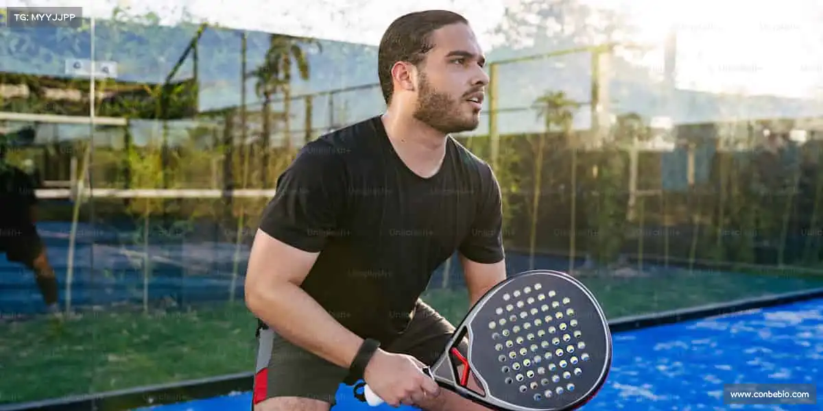 <strong>dpzx德扑之星</strong>🥏飞盘腾空而起，传递的是快乐与运动的默契！